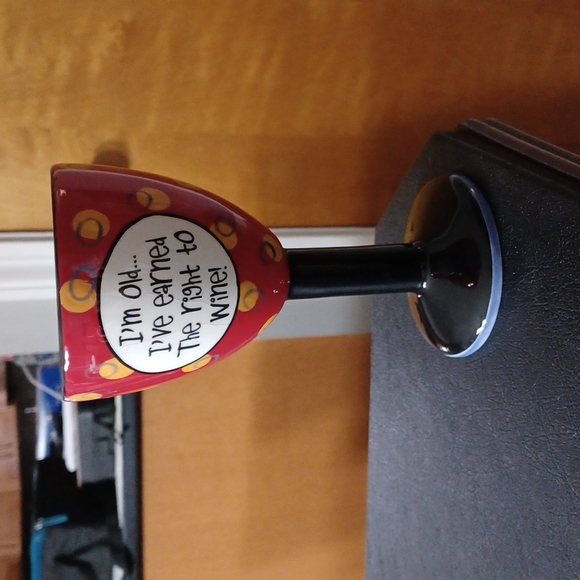 Novelty wine cup - Picture 1 of 3